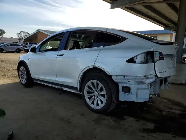 5YJXCBE27GF002917 2016 TESLA MODEL X - Image 2