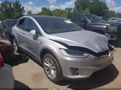 5YJXCBE27GF005722 2016 TESLA MODEL X