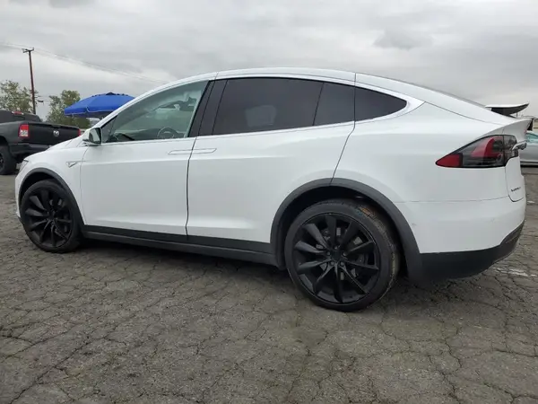 5YJXCBE27GF007289 2016 TESLA MODEL X - Image 2