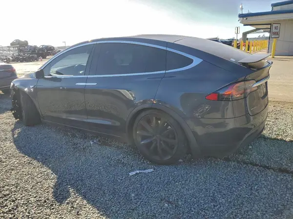 5YJXCBE27GF016669 2016 TESLA MODEL X - Image 2