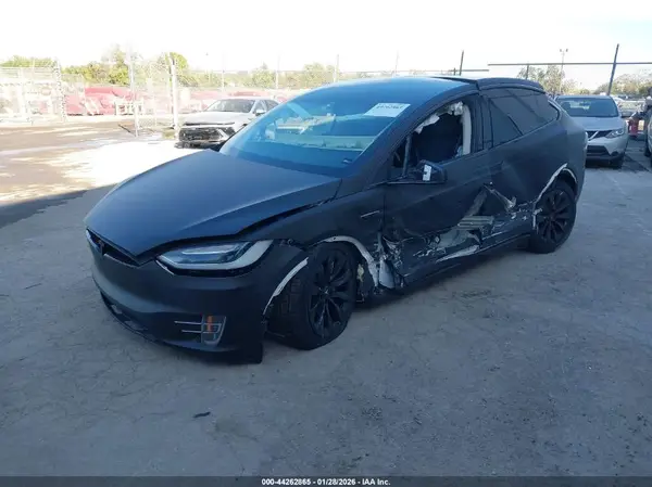 5YJXCBE27GF020351 2016 TESLA MODEL X - Image 2