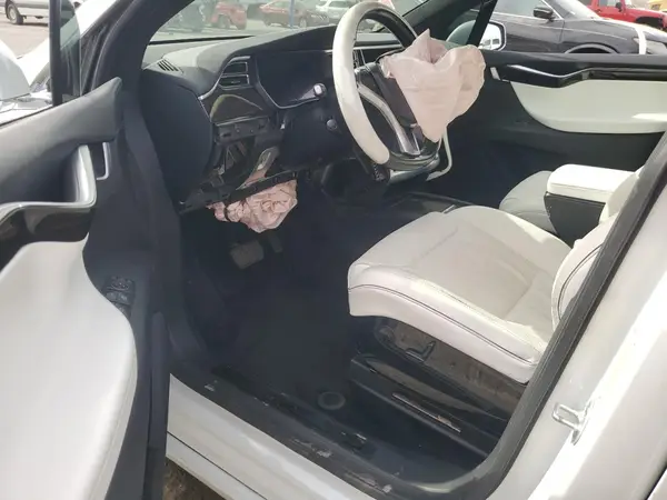 5YJXCBE27GF027266 2016 TESLA MODEL X - Image 8