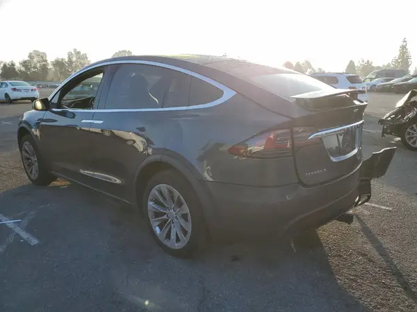 5YJXCBE27GF028515 2016 TESLA MODEL X - Image 2