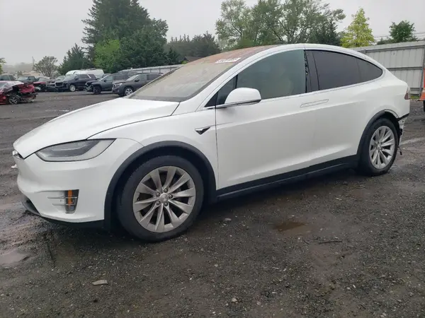 5YJXCBE27HF028211 2017 TESLA MODEL X - Image 1