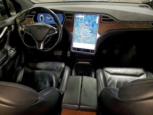5YJXCBE27HF044411 2017 TESLA MODEL X - Image 8
