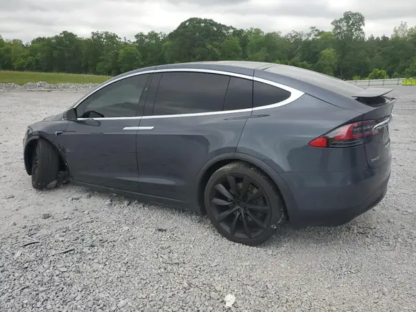 5YJXCBE27HF050211 2017 TESLA MODEL X - Image 2