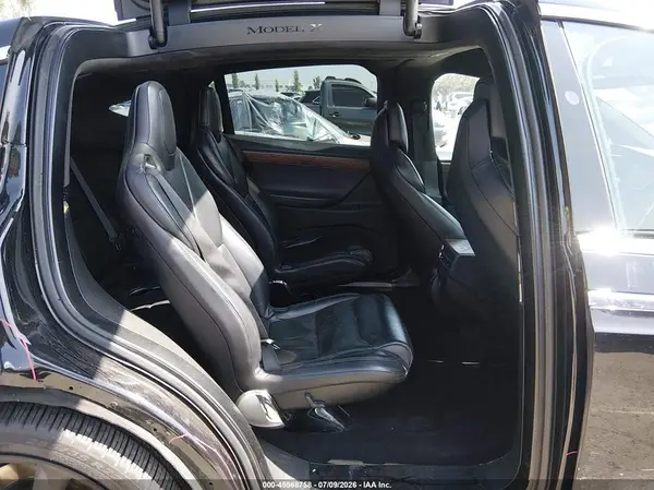 5YJXCBE27HF054209 2017 TESLA MODEL X - Image 8