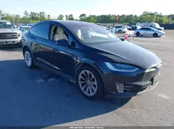 5YJXCBE27HF060964 2017 TESLA MODEL X
