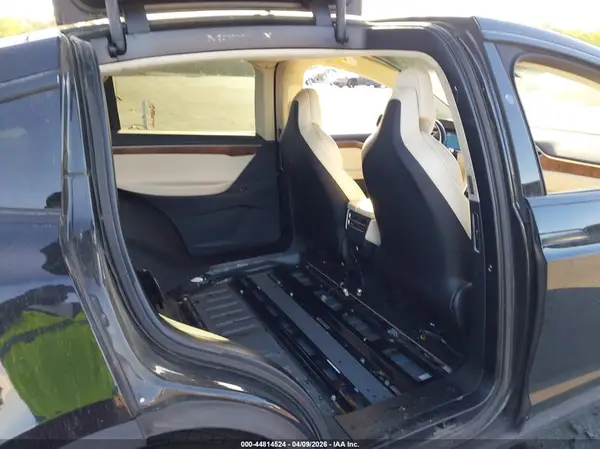 5YJXCBE27HF060964 2017 TESLA MODEL X - Image 8