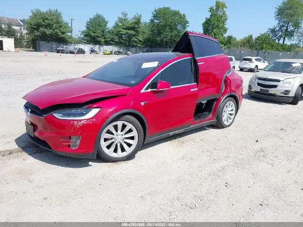 5YJXCBE27HF066165 2017 TESLA MODEL X - Image 2