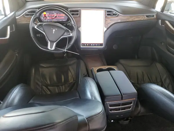 5YJXCBE27HF068854 2017 TESLA MODEL X - Image 8