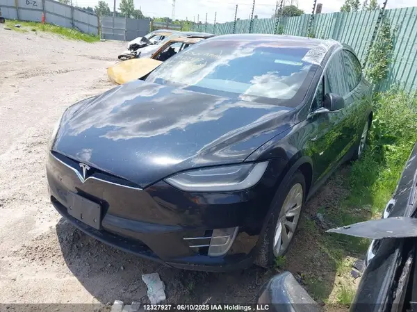 5YJXCBE27JF088267 2018 TESLA MODEL X - Image 2