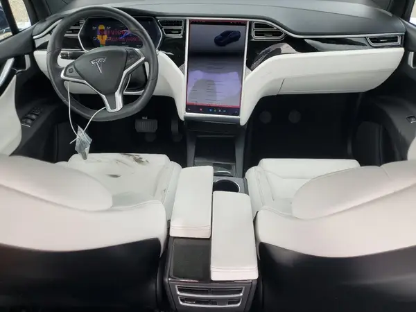 5YJXCBE27JF091329 2018 TESLA MODEL X - Image 8