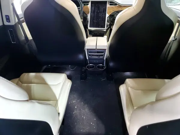 5YJXCBE27JF091363 2018 TESLA MODEL X - Image 8
