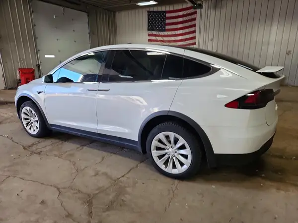 5YJXCBE27JF101373 2018 TESLA MODEL X - Image 2