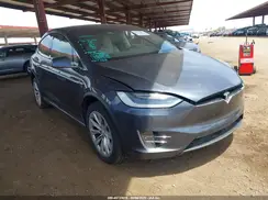 5YJXCBE27JF102233 2018 TESLA MODEL X