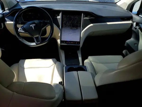 5YJXCBE27JF136057 2018 TESLA MODEL X - Image 8