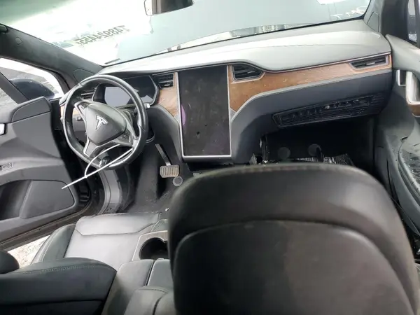 5YJXCBE27KF192064 2019 TESLA MODEL X - Image 8