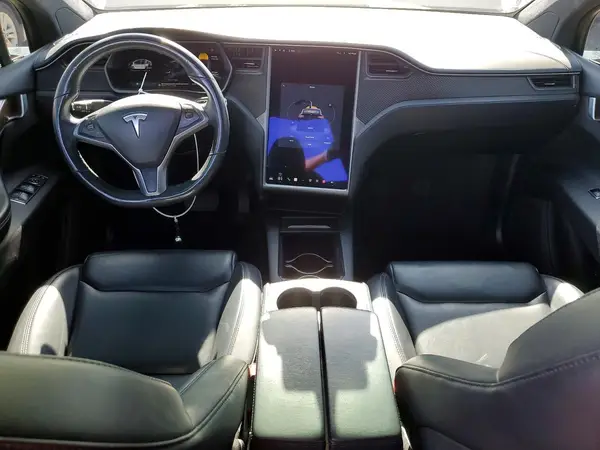 5YJXCBE27LF233682 2020 TESLA MODEL X - Image 8
