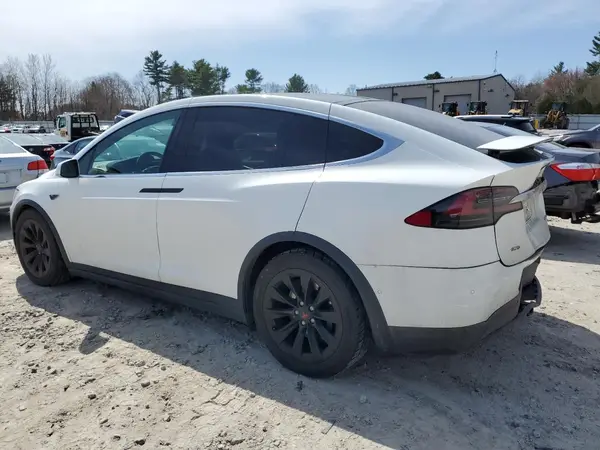 5YJXCBE28GF004157 2016 TESLA MODEL X - Image 2