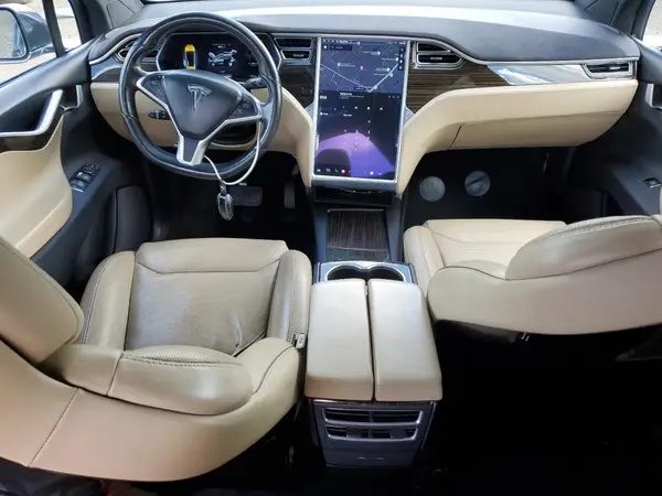 5YJXCBE28GF005115 2016 TESLA MODEL X - Image 8