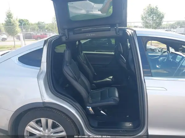 5YJXCBE28GF009147 2016 TESLA MODEL X - Image 8