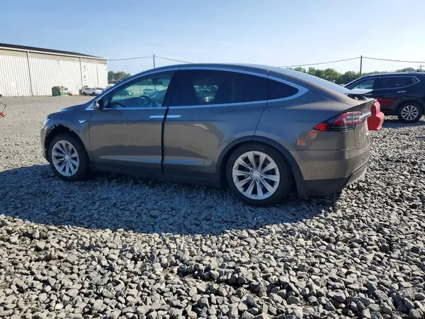 5YJXCBE28GF011111 2016 TESLA MODEL X - Image 2