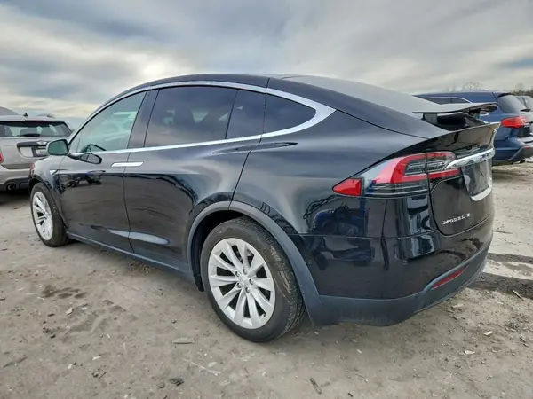 5YJXCBE28GF014641 2016 TESLA MODEL X - Image 2