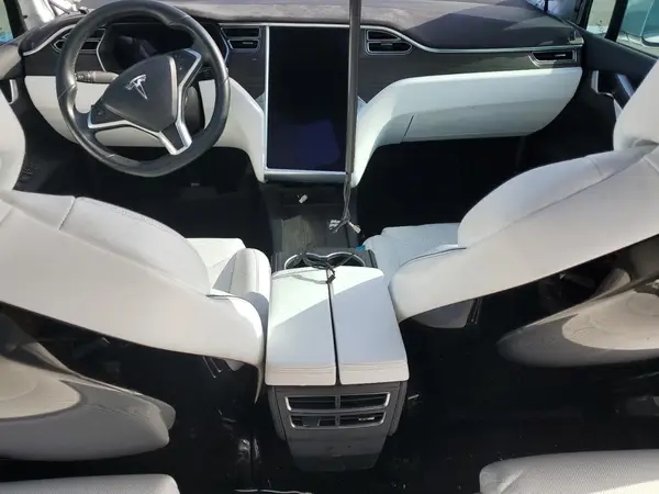 5YJXCBE28GF015658 2016 TESLA MODEL X - Image 8