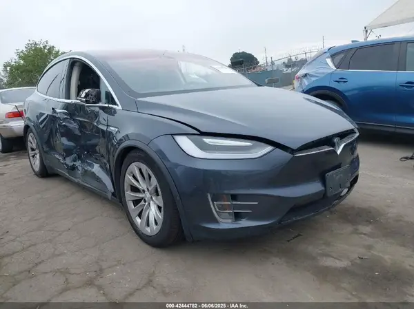 5YJXCBE28GF019371 2016 TESLA MODEL X - Image 1
