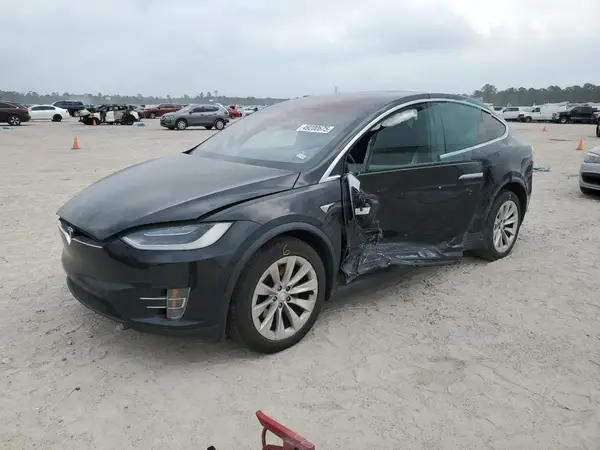 5YJXCBE28GF028278 2016 TESLA MODEL X - Image 1