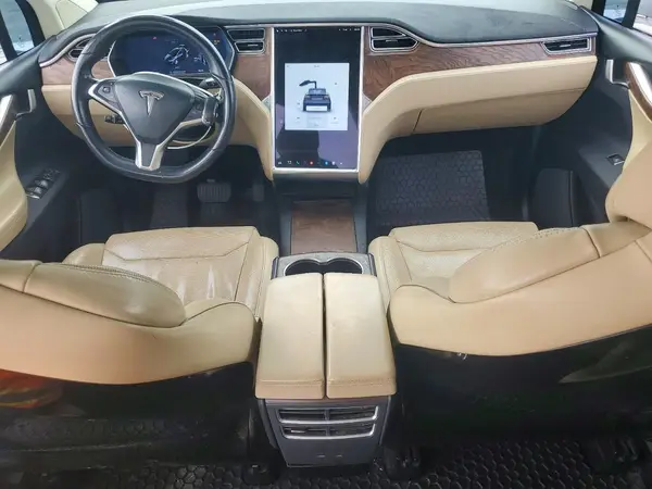 5YJXCBE28HF035121 2017 TESLA MODEL X - Image 8