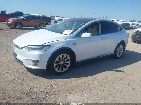 5YJXCBE28HF039282 2017 TESLA MODEL X - Image 2