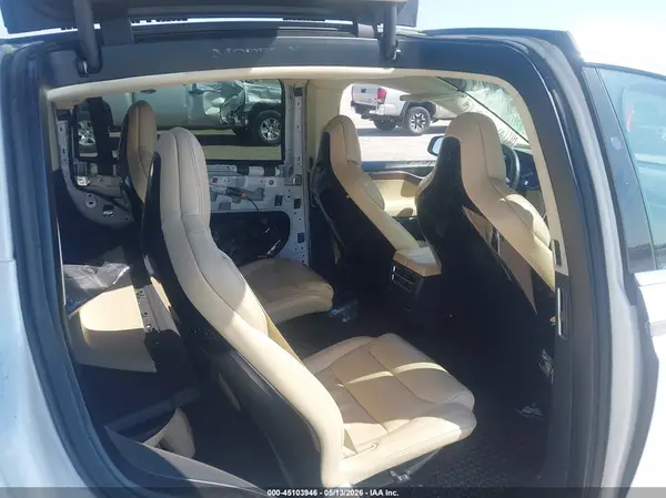 5YJXCBE28HF039282 2017 TESLA MODEL X - Image 8