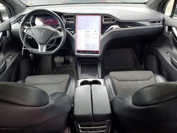 5YJXCBE28HF048046 2017 TESLA MODEL X - Image 8