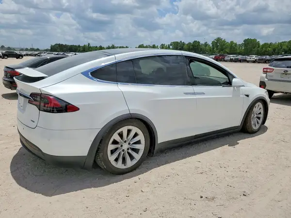 2017 TESLA MODEL X COPART lot 59008546 auction photo 3