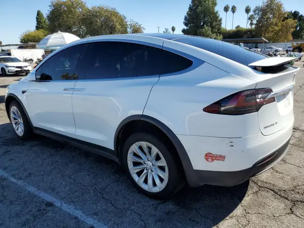5YJXCBE28HF049973 2017 TESLA MODEL X - Image 2