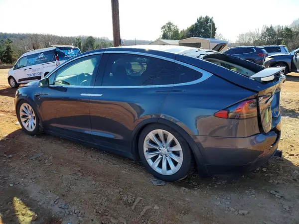 5YJXCBE28HF050119 2017 TESLA MODEL X - Image 2