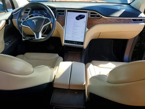 5YJXCBE28HF050119 2017 TESLA MODEL X - Image 8