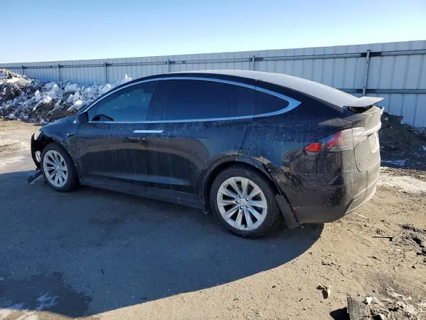 5YJXCBE28HF054199 2017 TESLA MODEL X - Image 2