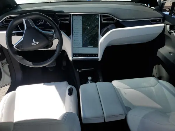 5YJXCBE28HF061119 2017 TESLA MODEL X - Image 8