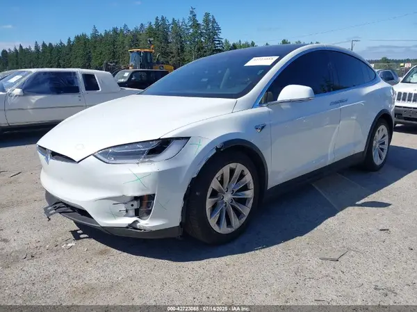 5YJXCBE28HF066899 2017 TESLA MODEL X - Image 2