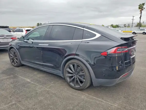 5YJXCBE28HF074565 2017 TESLA MODEL X - Image 2