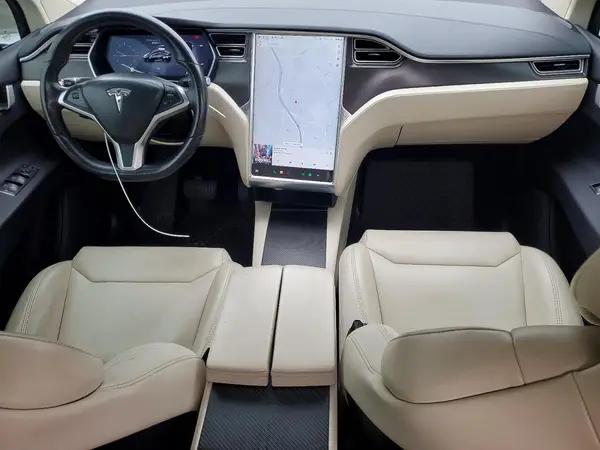 5YJXCBE28HF074565 2017 TESLA MODEL X - Image 8