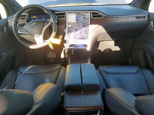 5YJXCBE28HF079605 2017 TESLA MODEL X - Image 8
