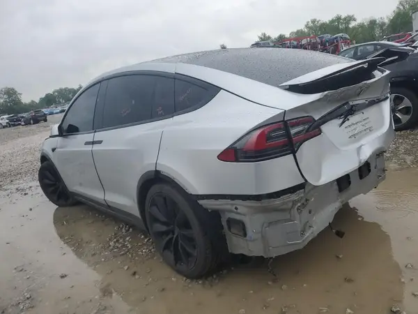 5YJXCBE28JF091503 2018 TESLA MODEL X - Image 2