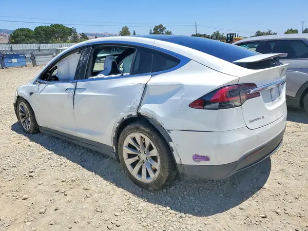 5YJXCBE28JF101270 2018 TESLA MODEL X - Image 2