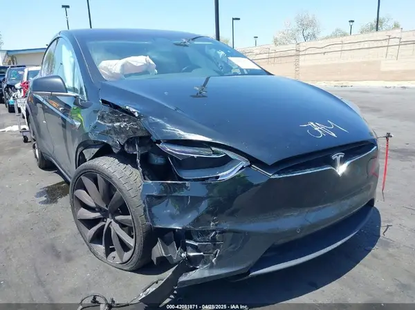 5YJXCBE28JF103102 2018 TESLA MODEL X - Image 1