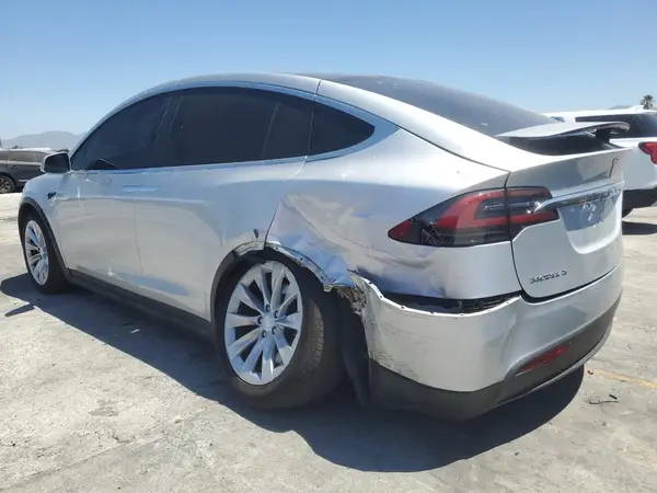 5YJXCBE28JF110647 2018 TESLA MODEL X - Image 2