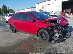 5YJXCBE28JF112916 2018 TESLA MODEL X